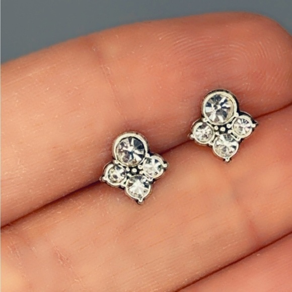 Sterling Silver Antique Style Cluster Stud Earrings with Crystals - Picture 4 of 10